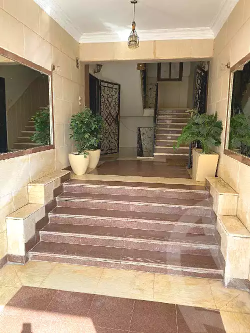 https://aqarmap.com.eg/en/listing/6696271-for-sale-cairo-new-cairo-el-ahyaa-first-neighborhood-street-1