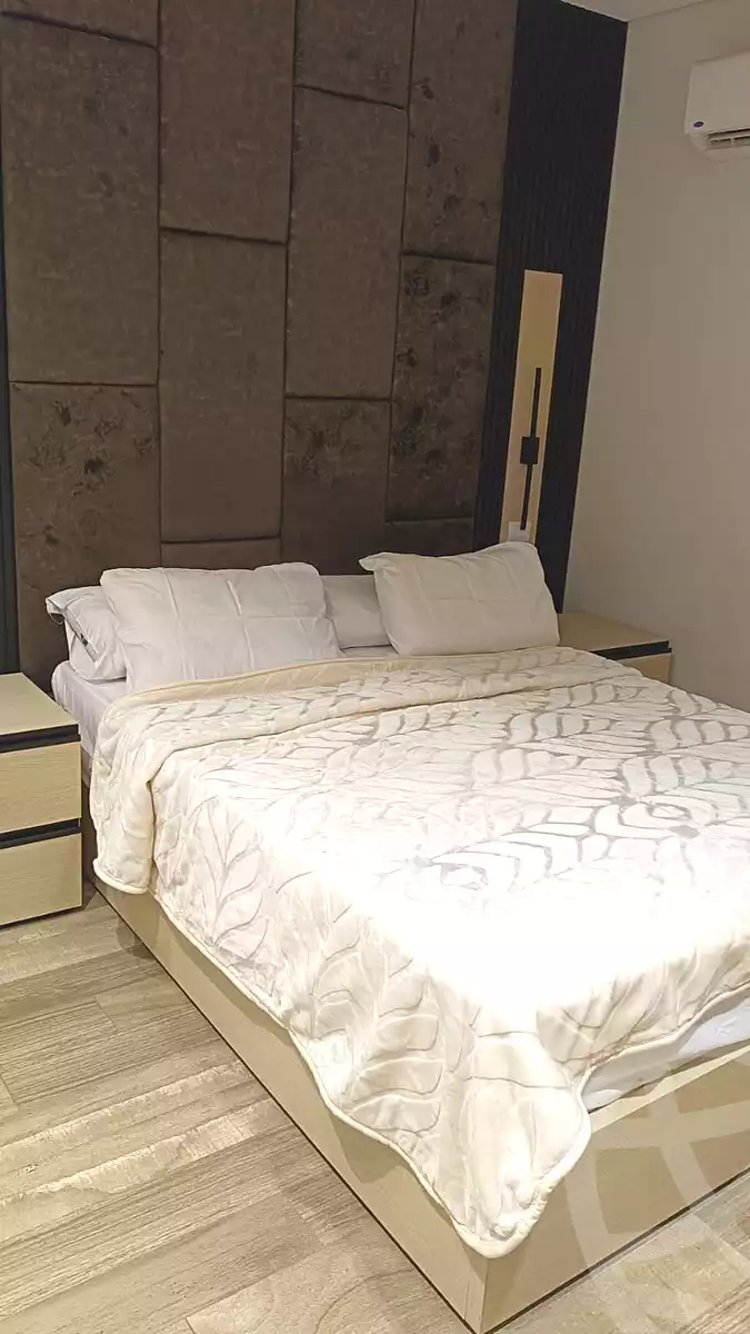 https://aqarmap.com.eg/en/listing/6697104-for-rent-cairo-new-cairo-compounds-lakeview-residence