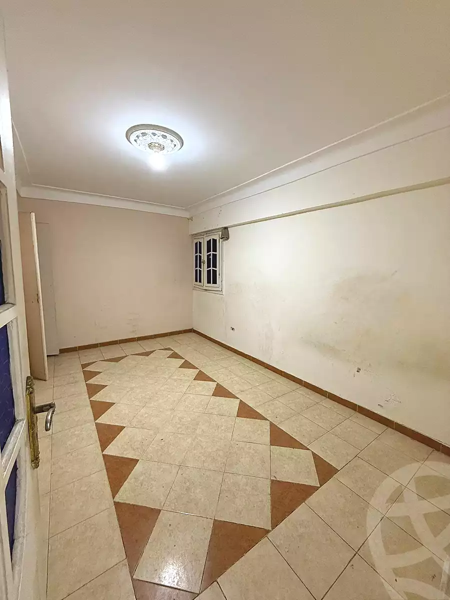 https://aqarmap.com.eg/ar/listing/6697222-for-sale-alexandria-sydy-bshr-sydy-bshr-bhry-gamal-abd-el-nasir-st