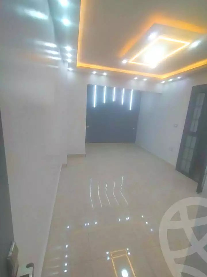 https://aqarmap.com.eg/ar/listing/6699242-for-sale-alexandria-bw-qyr-street-25