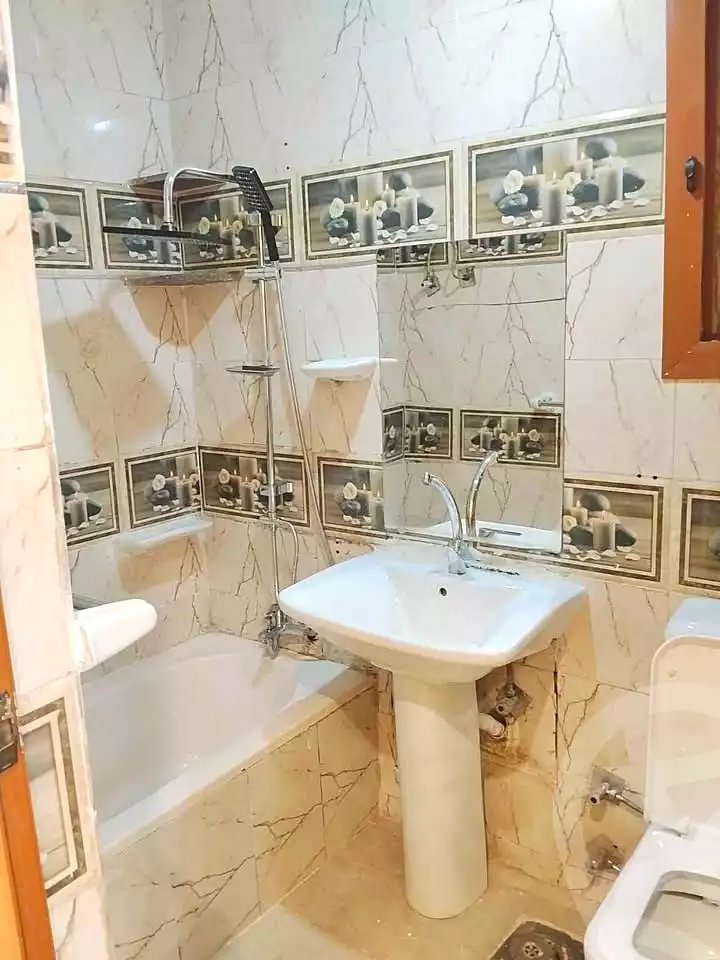 https://aqarmap.com.eg/ar/listing/6699971-for-sale-alexandria-miami-45-street