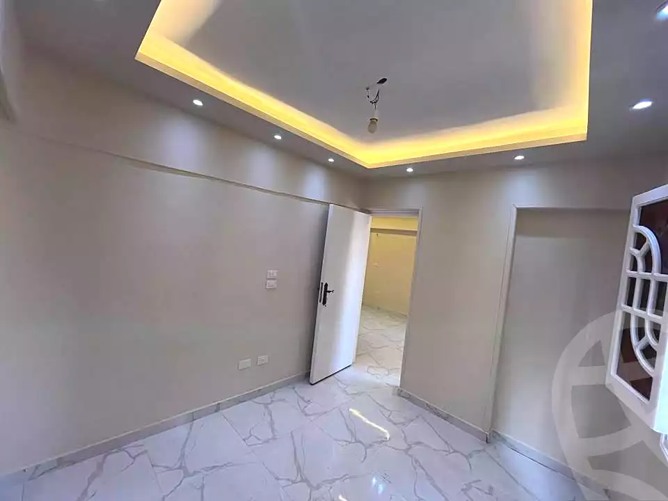 https://aqarmap.com.eg/ar/listing/6700529-for-sale-alexandria-sydy-bshr-sydy-bshr-bhry-khalil-hamada-st