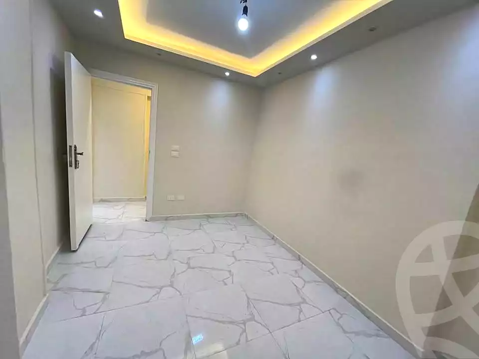 https://aqarmap.com.eg/ar/listing/6700529-for-sale-alexandria-sydy-bshr-sydy-bshr-bhry-khalil-hamada-st