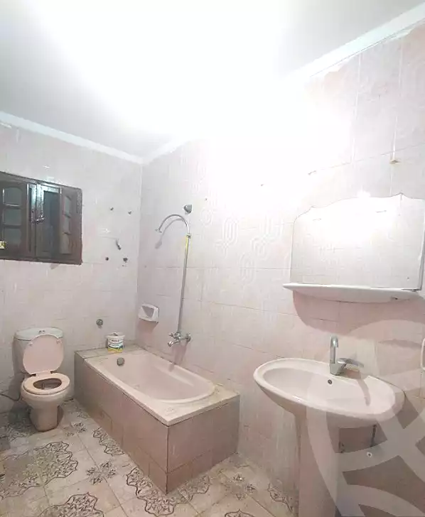 https://aqarmap.com.eg/en/listing/6701287-for-sale-alexandria-lsywf-el-falki-street-16-el-eslah