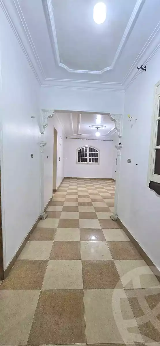 https://aqarmap.com.eg/ar/listing/6701712-for-rent-cairo-helwan-helwan-el-sharkeya-heidar-st