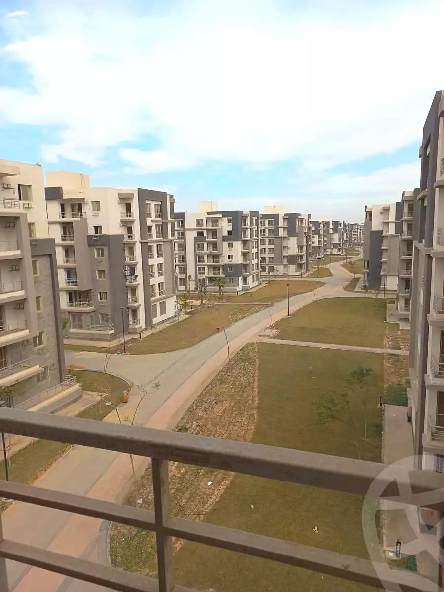 https://aqarmap.com.eg/ar/listing/6701840-for-sale-cairo-el-sheikh-zayed-city-compounds-jn-2