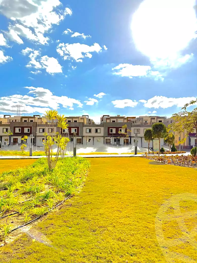 https://aqarmap.com.eg/ar/listing/6702231-for-sale-cairo-6th-of-october-hadaeq-october-kmbwnd-fy-hdyq-ktwbr-rock-eden-compound