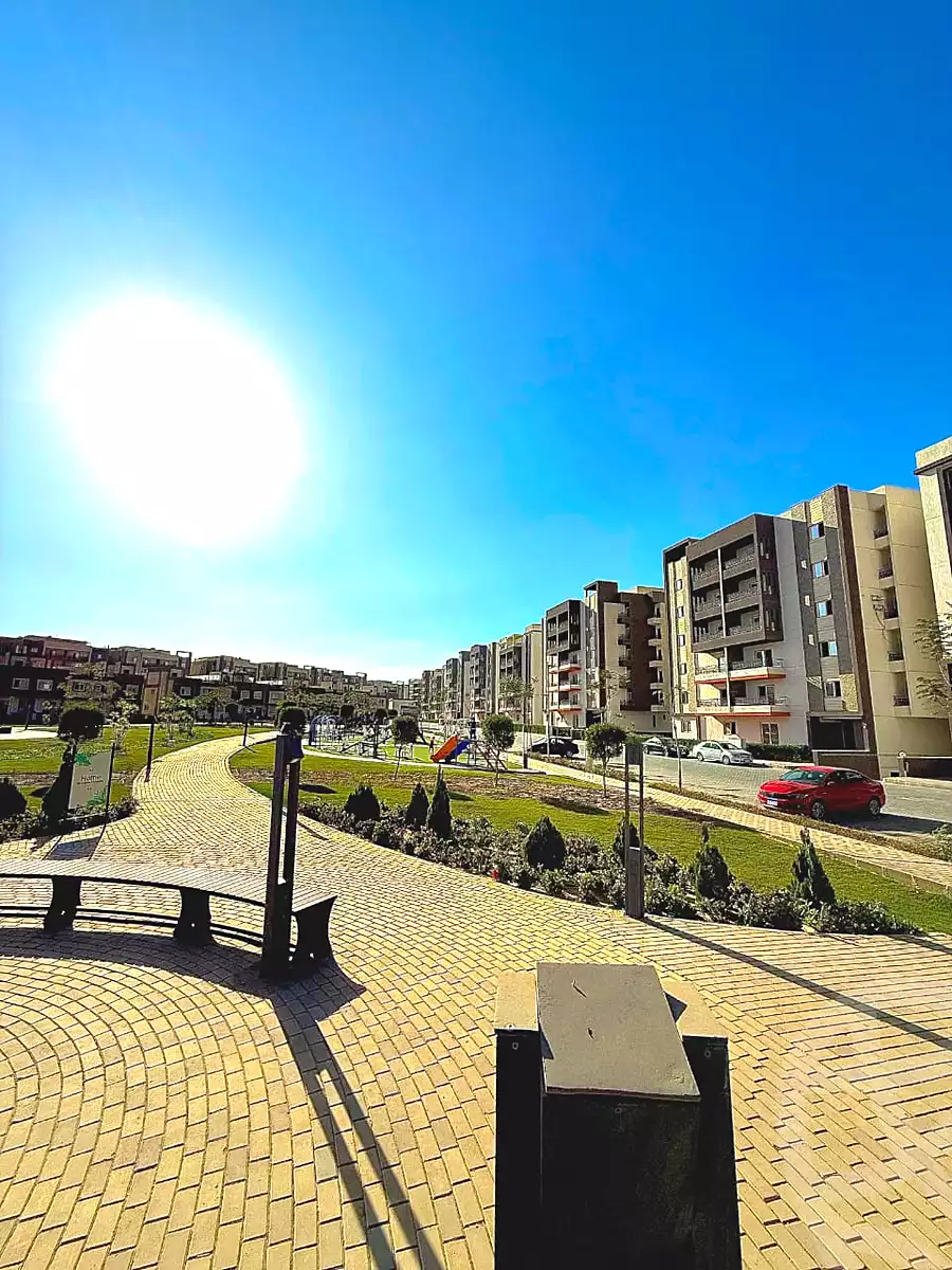 https://aqarmap.com.eg/ar/listing/6702231-for-sale-cairo-6th-of-october-hadaeq-october-kmbwnd-fy-hdyq-ktwbr-rock-eden-compound