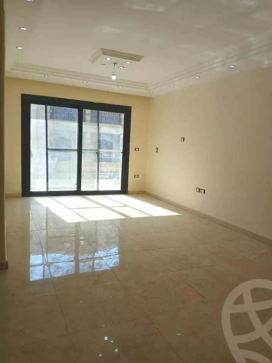 https://aqarmap.com.eg/ar/listing/6702622-for-rent-cairo-el-maadi-compounds-grand-gate