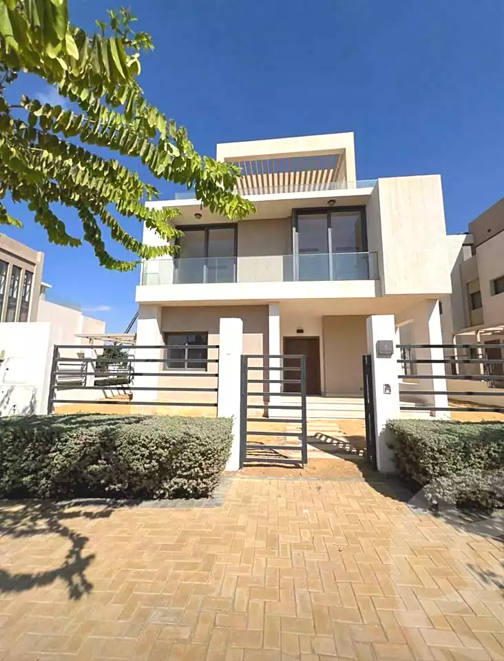 https://aqarmap.com.eg/en/listing/6702783-for-sale-cairo-new-cairo-compounds-fifth-square