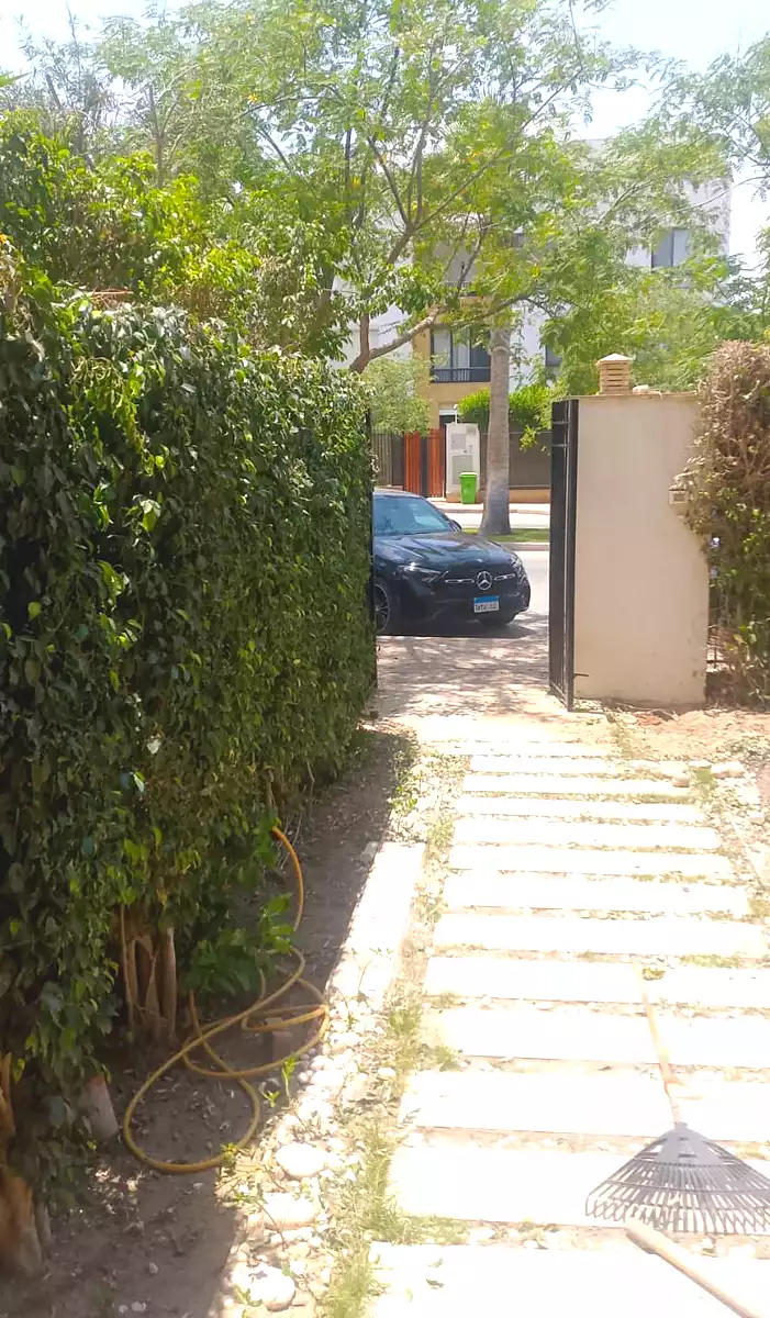 https://aqarmap.com.eg/ar/listing/6702899-for-rent-cairo-el-sheikh-zayed-city-compounds-beverly-hills