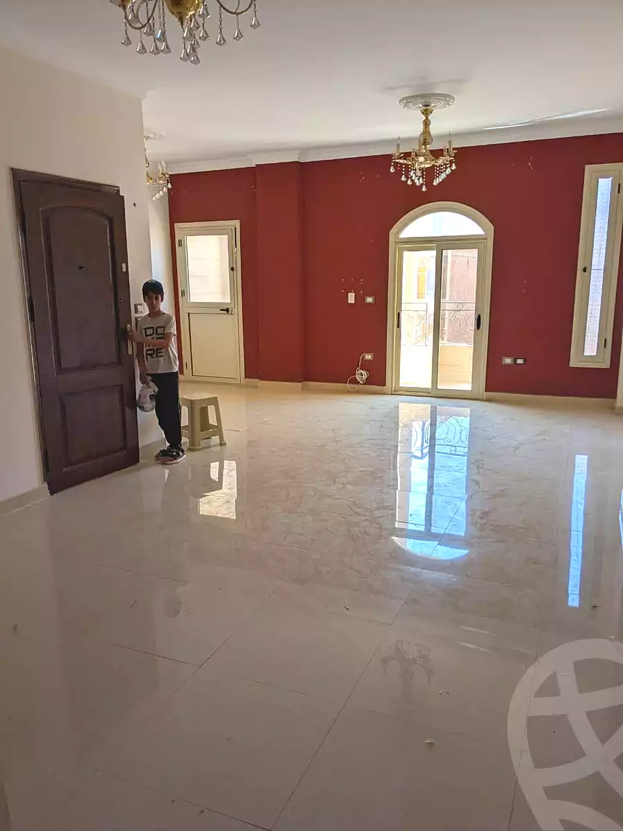 https://aqarmap.com.eg/ar/listing/6704137-for-rent-cairo-6th-of-october-el-ahyaa-neighborhood-2nd-divided-from-al-kafrawei-st