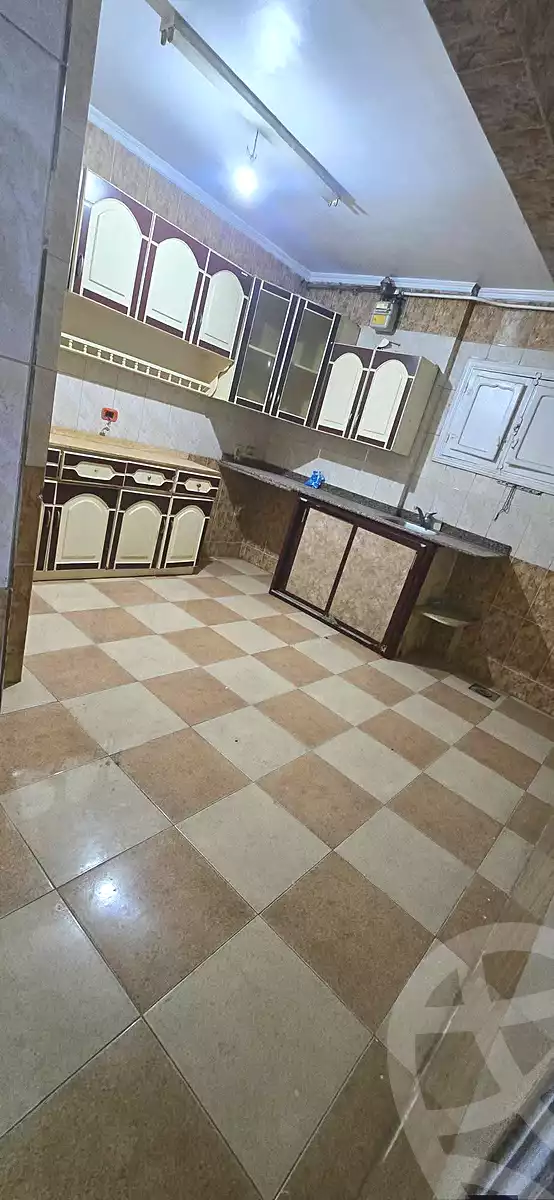https://aqarmap.com.eg/ar/listing/6704419-for-rent-cairo-helwan-helwan-el-sharkeya-heidar-st