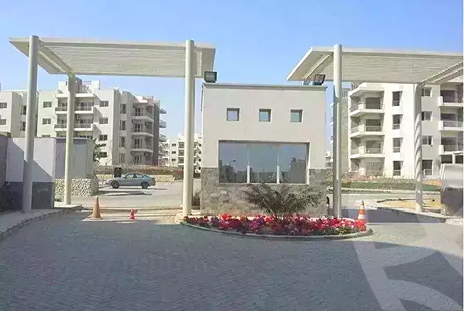 https://aqarmap.com.eg/en/listing/6704672-for-sale-cairo-el-sheikh-zayed-city-compounds-dh-drys
