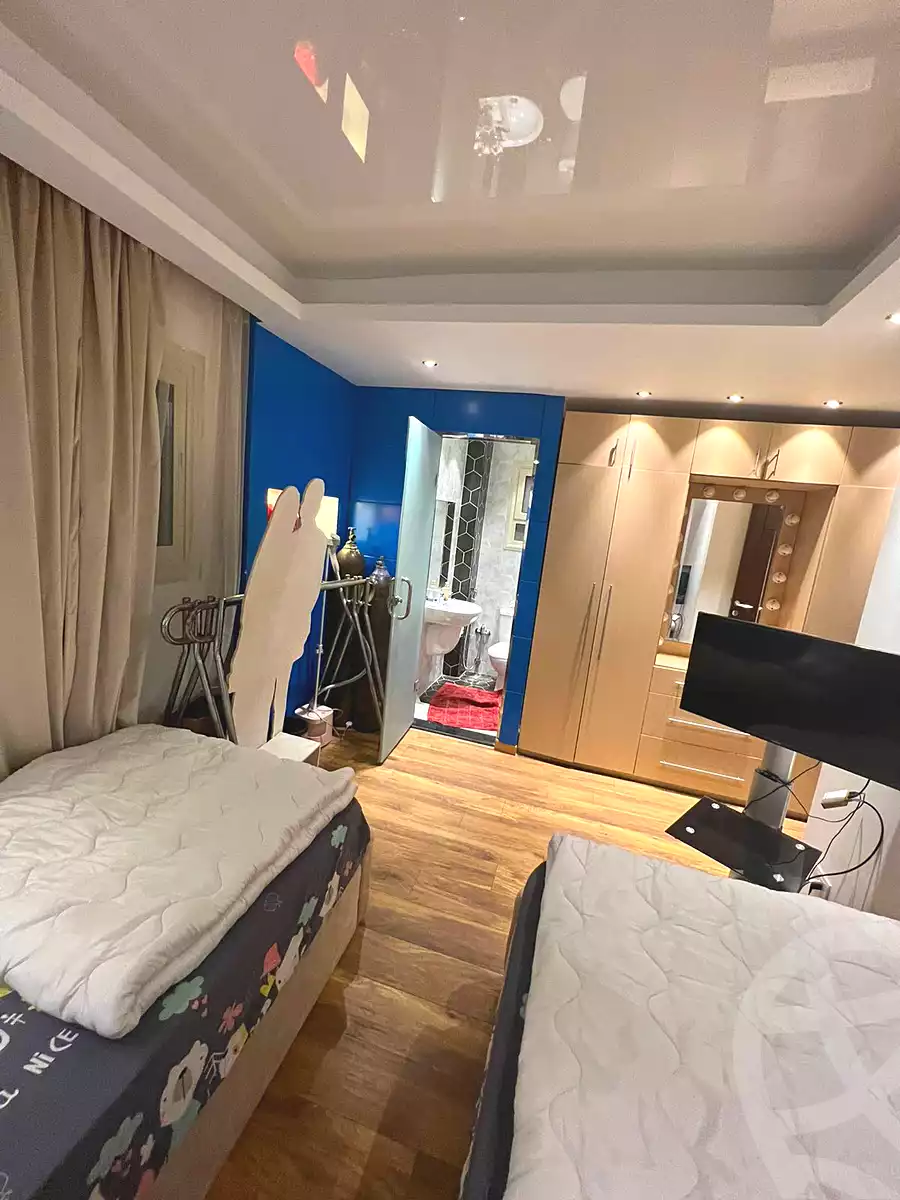 https://aqarmap.com.eg/ar/listing/6704818-for-sale-cairo-el-sheikh-zayed-city-compounds-kmbwnd-ljwmn