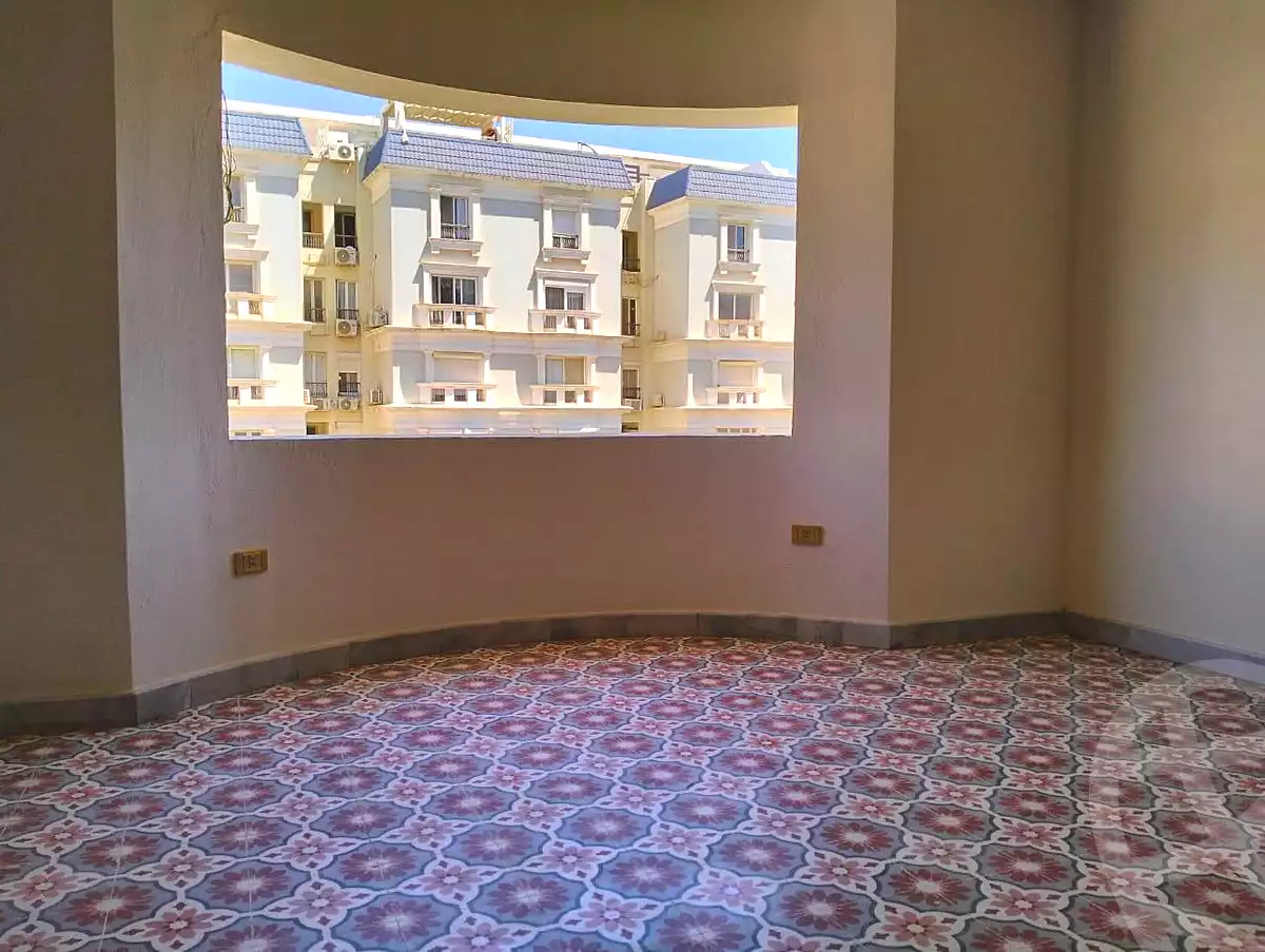 https://aqarmap.com.eg/en/listing/6704896-for-sale-cairo-new-cairo-compounds-mountain-view-hyde-park
