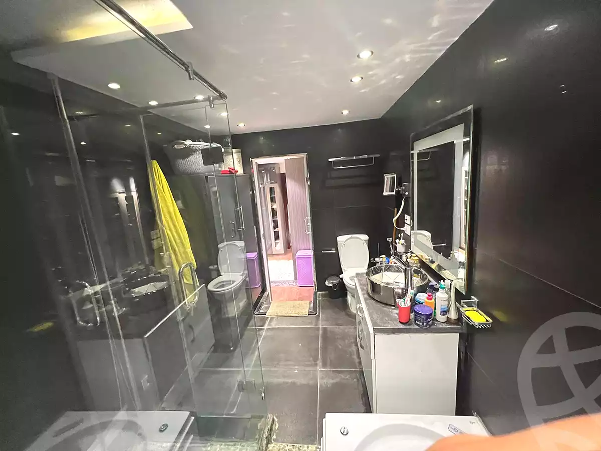 https://aqarmap.com.eg/ar/listing/6705164-for-sale-cairo-el-sheikh-zayed-city-compounds-kmbwnd-ljwmn