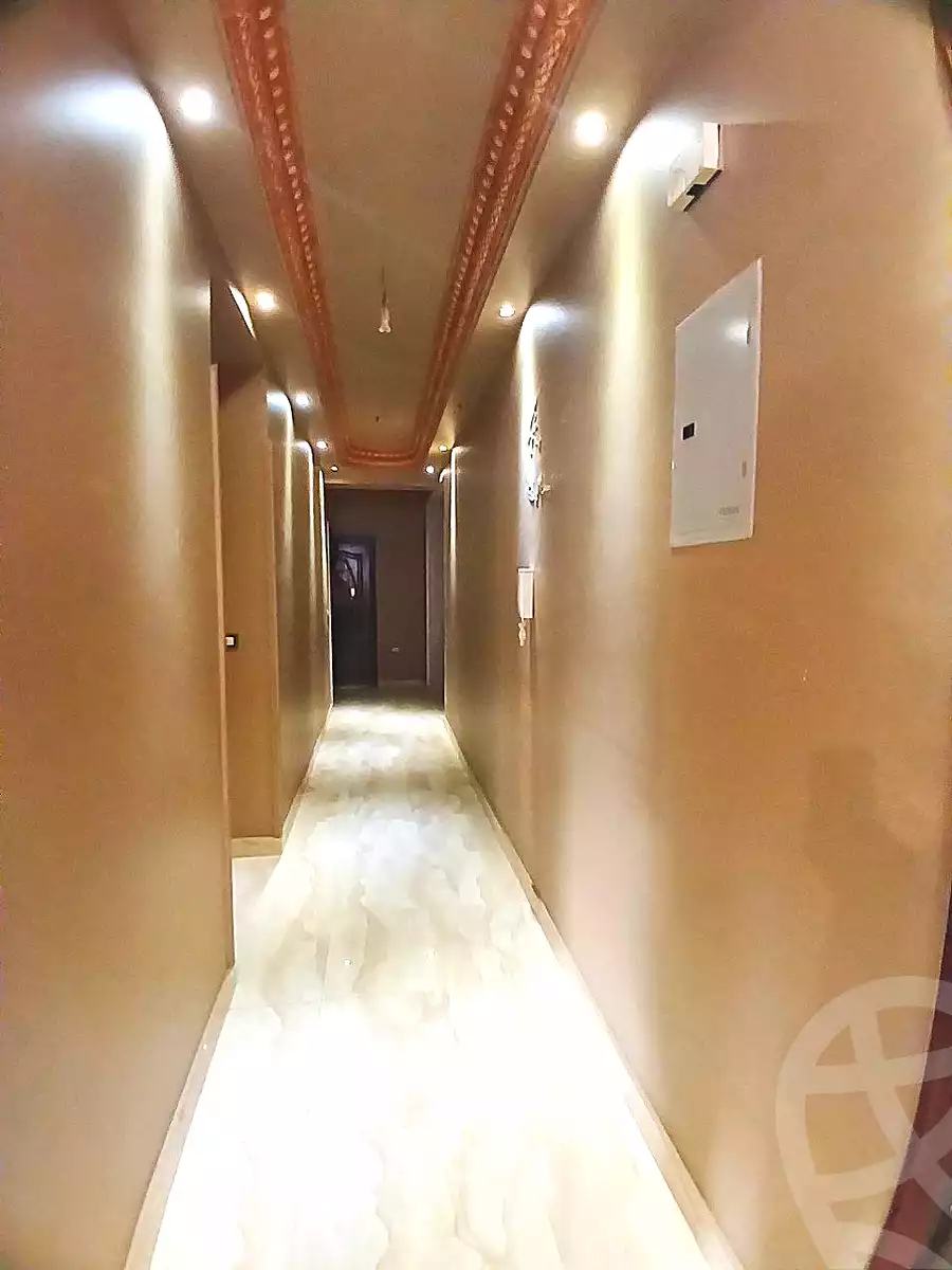 https://aqarmap.com.eg/ar/listing/6705310-for-sale-cairo-new-cairo-sharq-el-akadamiya-mohammad-othman-st