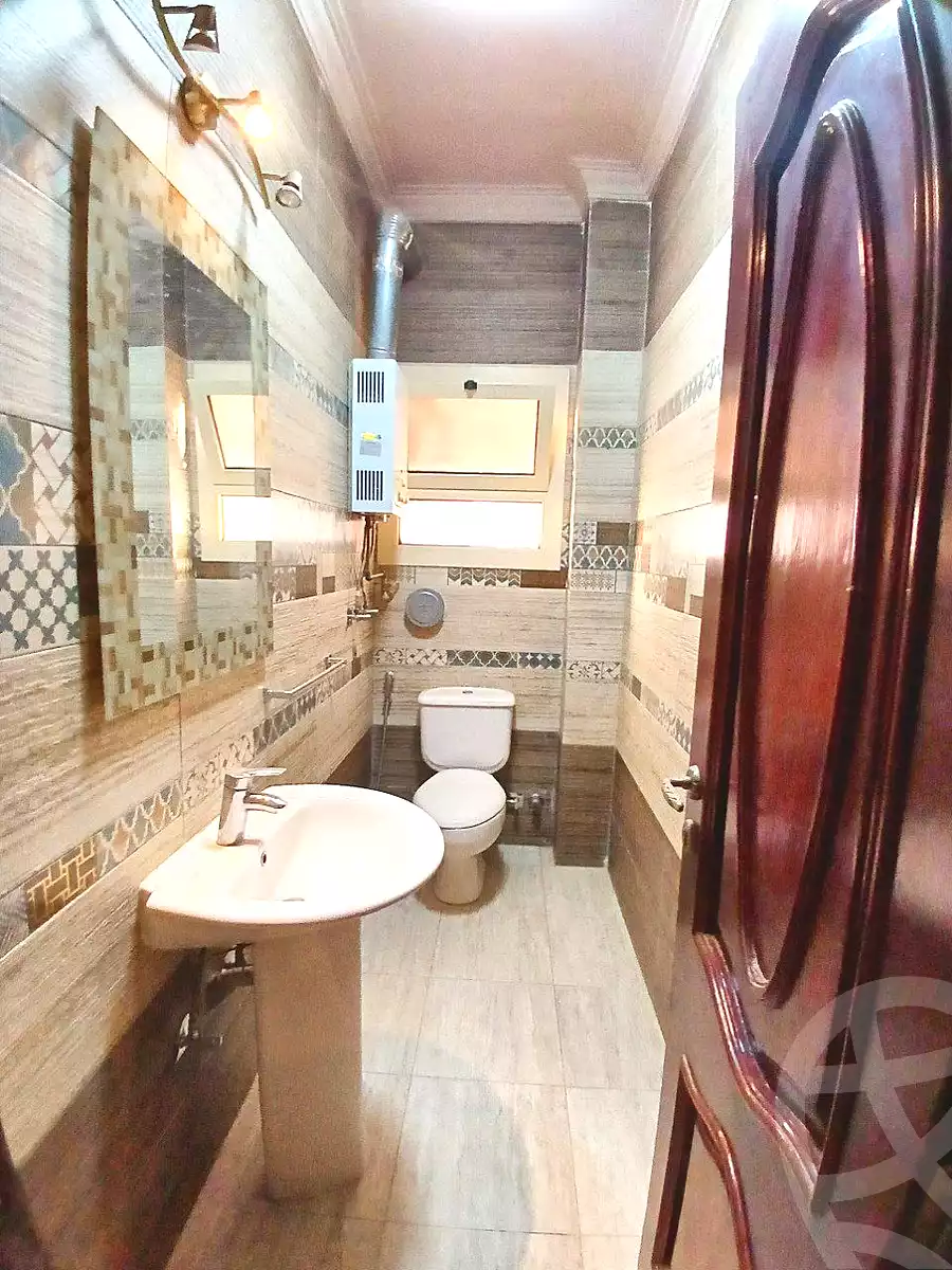 https://aqarmap.com.eg/ar/listing/6705310-for-sale-cairo-new-cairo-sharq-el-akadamiya-mohammad-othman-st
