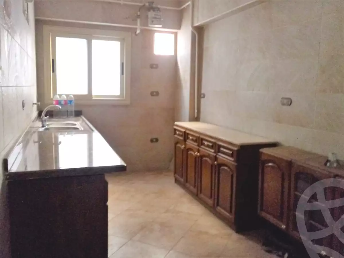 https://aqarmap.com.eg/ar/listing/6705362-for-rent-cairo-6th-of-october-el-ahyaa-neighborhood-7th-omar-ibn-el-khattab-st