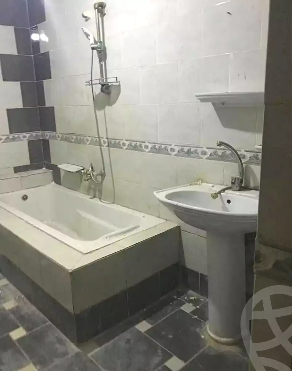 https://aqarmap.com.eg/en/listing/6705671-for-sale-alexandria-l-jmy-lbytsh