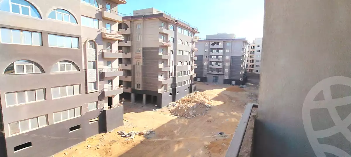 https://aqarmap.com.eg/ar/listing/6705734-for-sale-cairo-new-cairo-compounds-kmbwnd-jryn-twn-trw-llttwyr