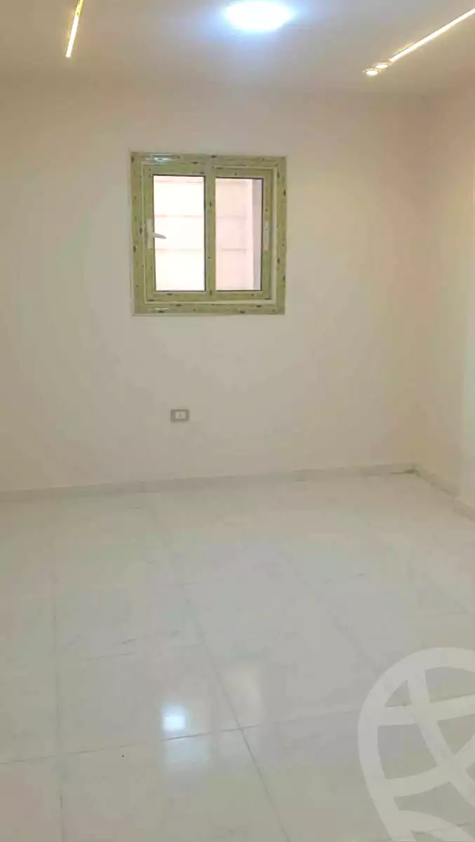 https://aqarmap.com.eg/ar/listing/6706275-for-sale-alexandria-lsywf-abd-el-fattah-el-shashaei-st