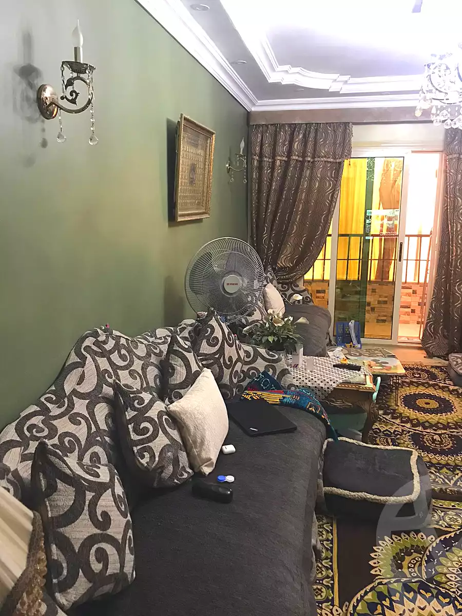 https://aqarmap.com.eg/ar/listing/6707259-for-sale-cairo-6th-of-october-el-ahyaa-neighborhood-11th