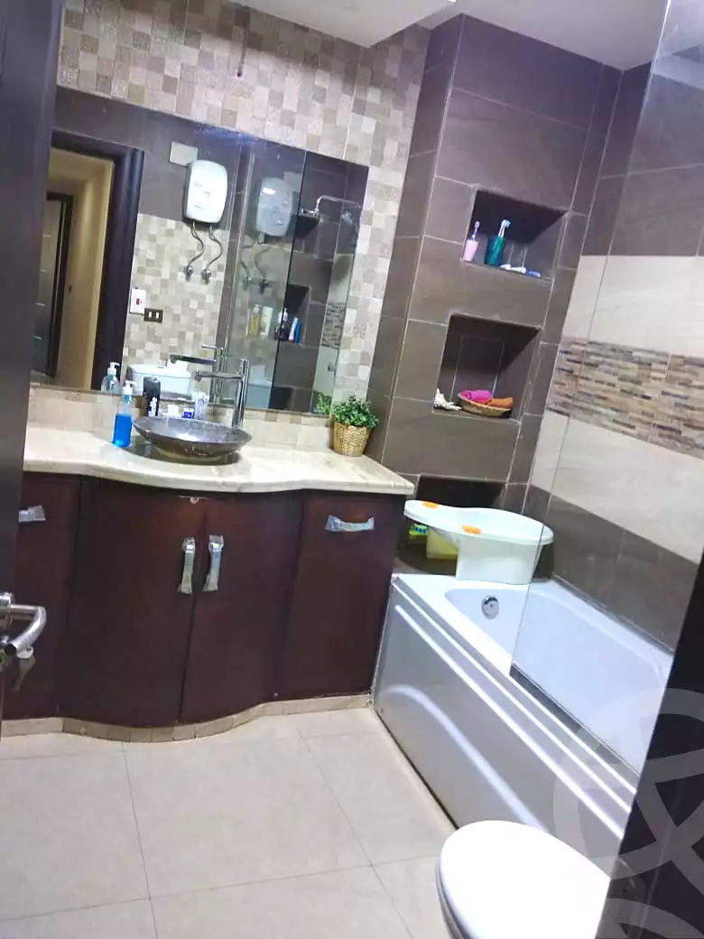 https://aqarmap.com.eg/ar/listing/6707398-for-sale-cairo-6th-of-october-el-ahyaa-neighborhood-4th-neighborhood-3