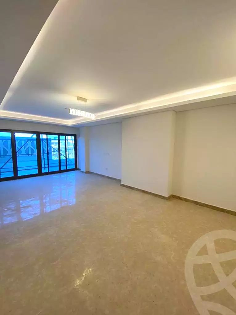 https://aqarmap.com.eg/ar/listing/6708128-for-sale-cairo-el-sheikh-zayed-city-compounds-zyd-wr-llttwyr-park-towers-zed-el-sheikh-zayed-compound