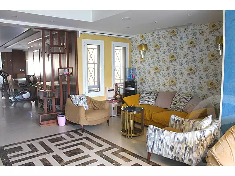 https://aqarmap.com.eg/ar/listing/6708159-for-sale-cairo-new-cairo-compounds-mountain-view-hyde-park