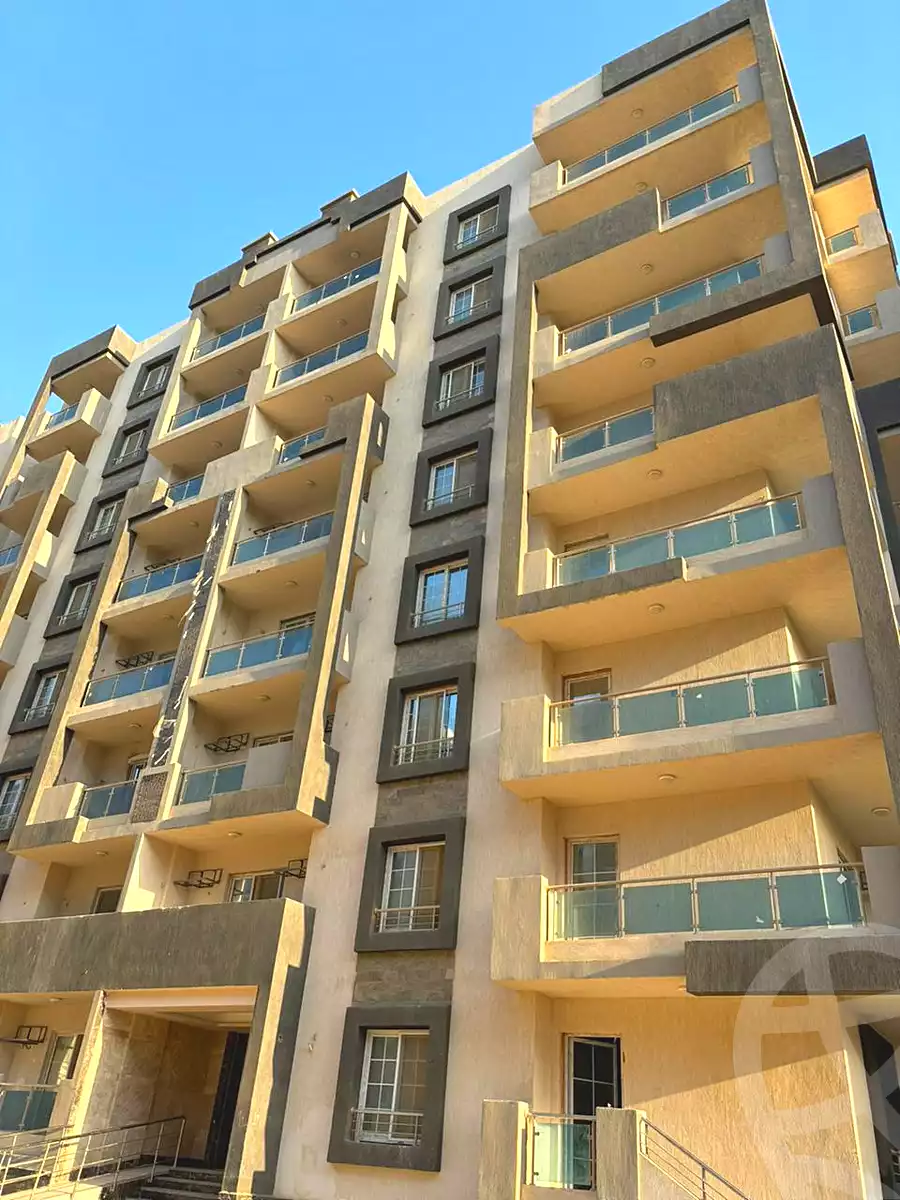 https://aqarmap.com.eg/ar/listing/6708366-for-sale-cairo-new-administrative-capital-r7-el-zohour-compound