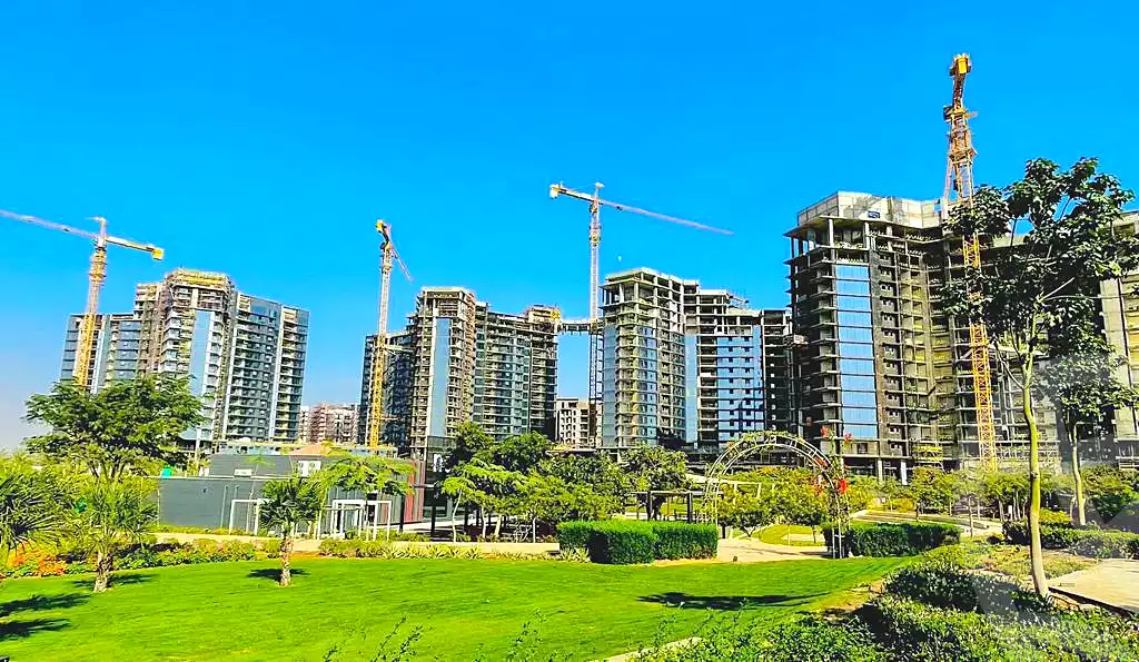 https://aqarmap.com.eg/en/listing/6708511-for-sale-cairo-el-sheikh-zayed-city-compounds-zyd-wr-llttwyr-z-tower