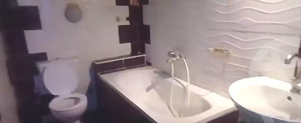 https://aqarmap.com.eg/ar/listing/6709528-for-rent-cairo-hadayek-el-koba-wali-al-ahd-st