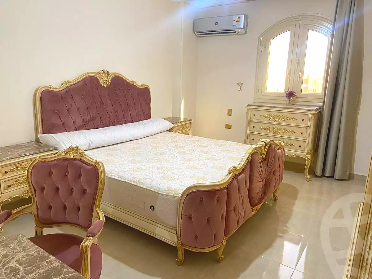 https://aqarmap.com.eg/ar/listing/6711823-for-rent-cairo-el-sheikh-zayed-city-shr-lbstn