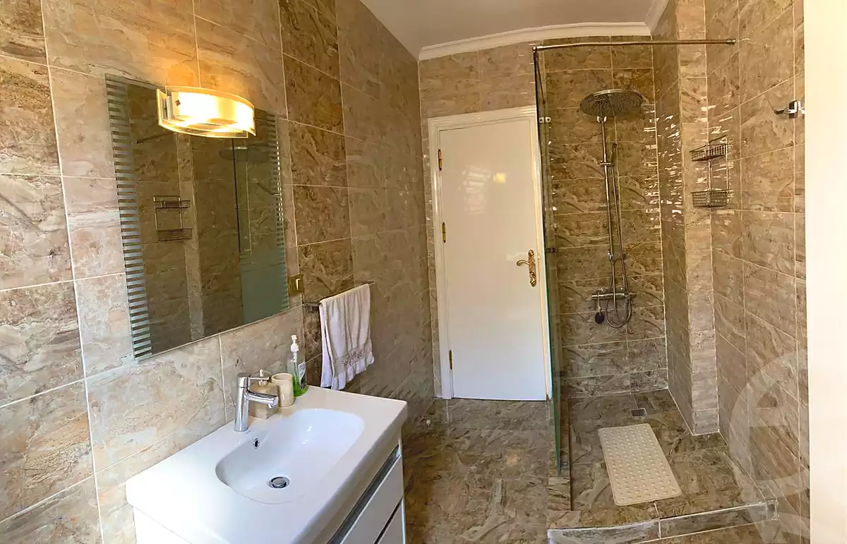 https://aqarmap.com.eg/ar/listing/6711823-for-rent-cairo-el-sheikh-zayed-city-shr-lbstn
