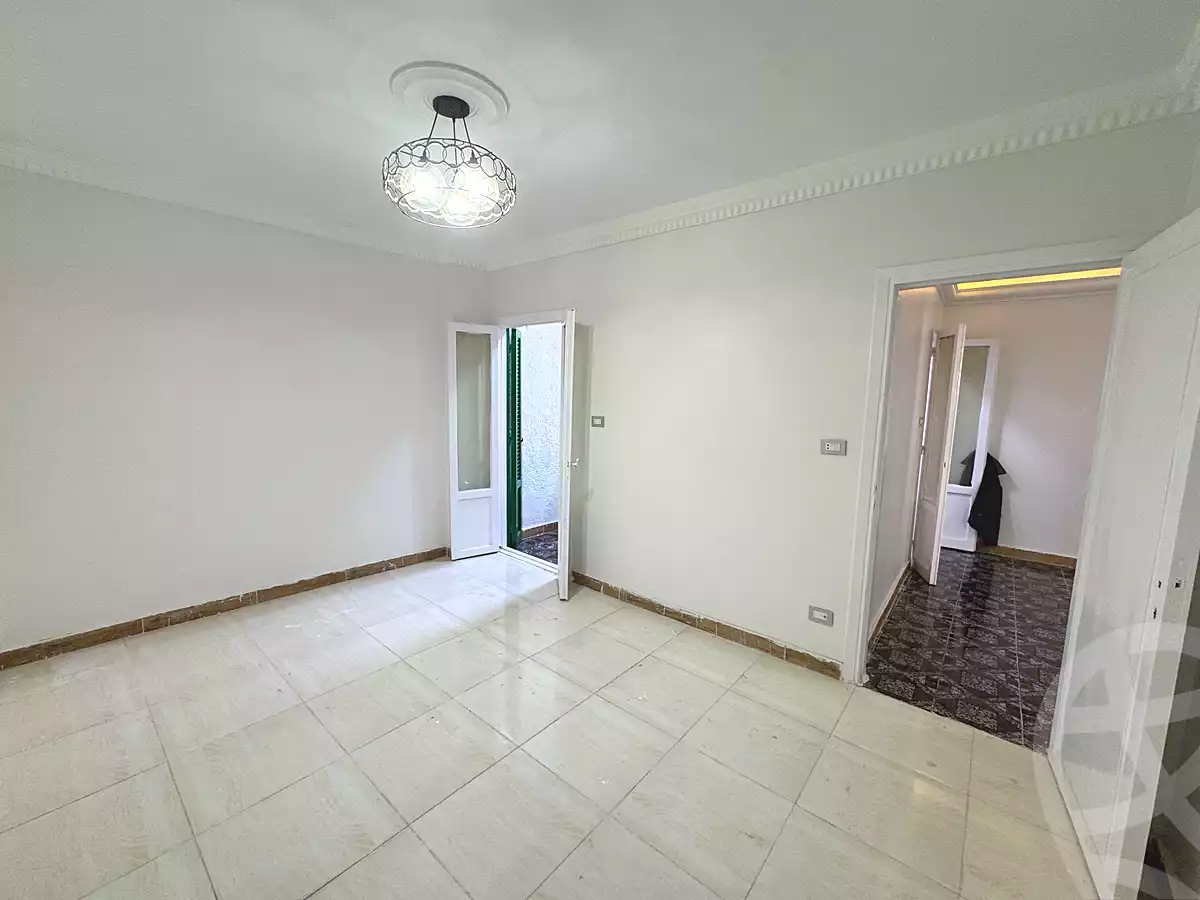 https://aqarmap.com.eg/ar/listing/6713179-for-rent-alexandria-stanley-abd-el-aziz-fahmy-st