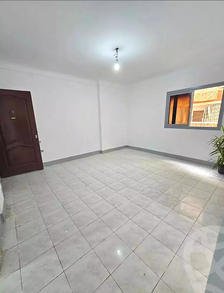 https://aqarmap.com.eg/ar/listing/6713366-for-sale-alexandria-sydy-bshr-sydy-bshr-bhry-amr-el-nogomy-st