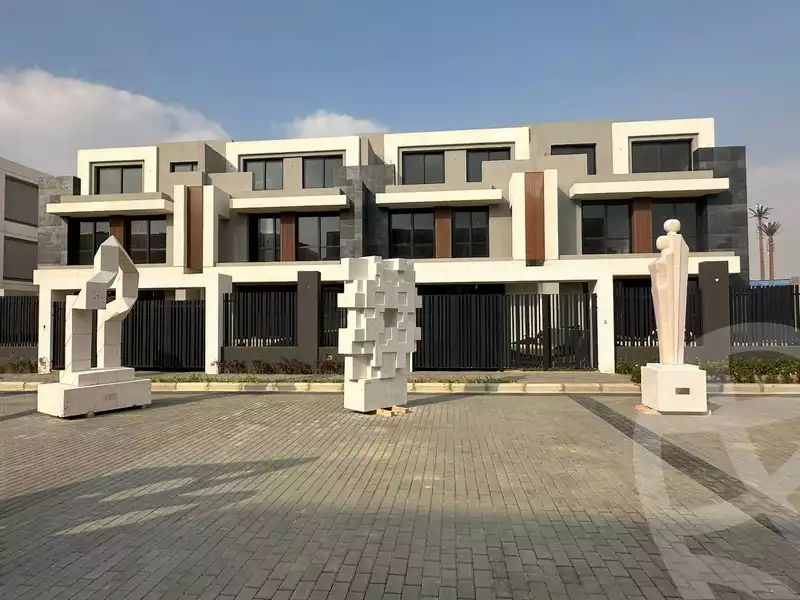 https://aqarmap.com.eg/ar/listing/6714869-for-sale-cairo-new-cairo-compounds-el-patio-town-compound-la-vista