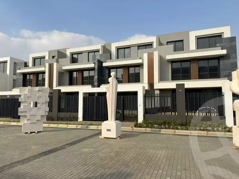 https://aqarmap.com.eg/ar/listing/6714869-for-sale-cairo-new-cairo-compounds-el-patio-town-compound-la-vista