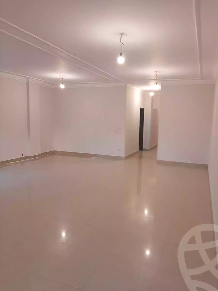 https://aqarmap.com.eg/en/listing/6715426-for-sale-cairo-new-cairo-el-ahyaa-first-neighborhood-street-1