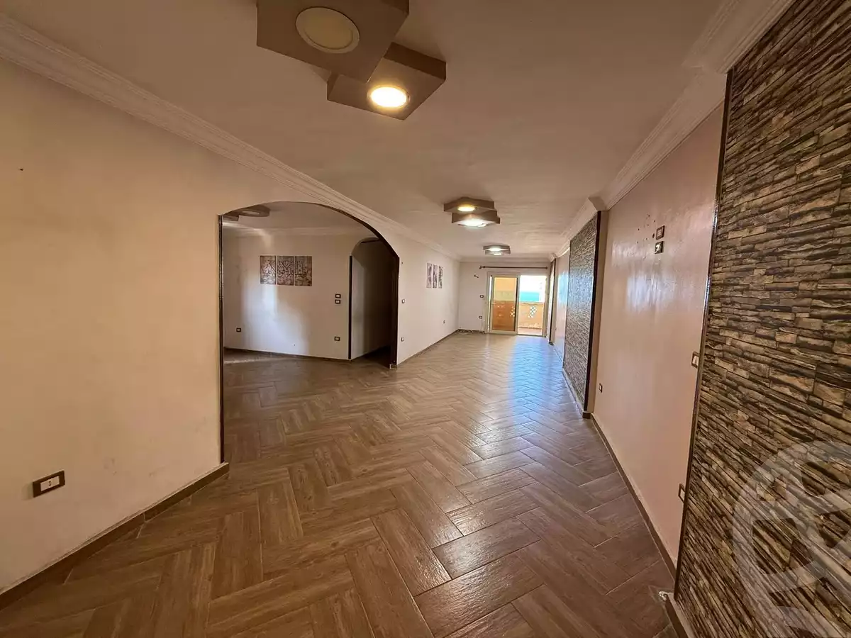 https://aqarmap.com.eg/ar/listing/6716820-for-sale-alexandria-camp-cesar-port-said-street