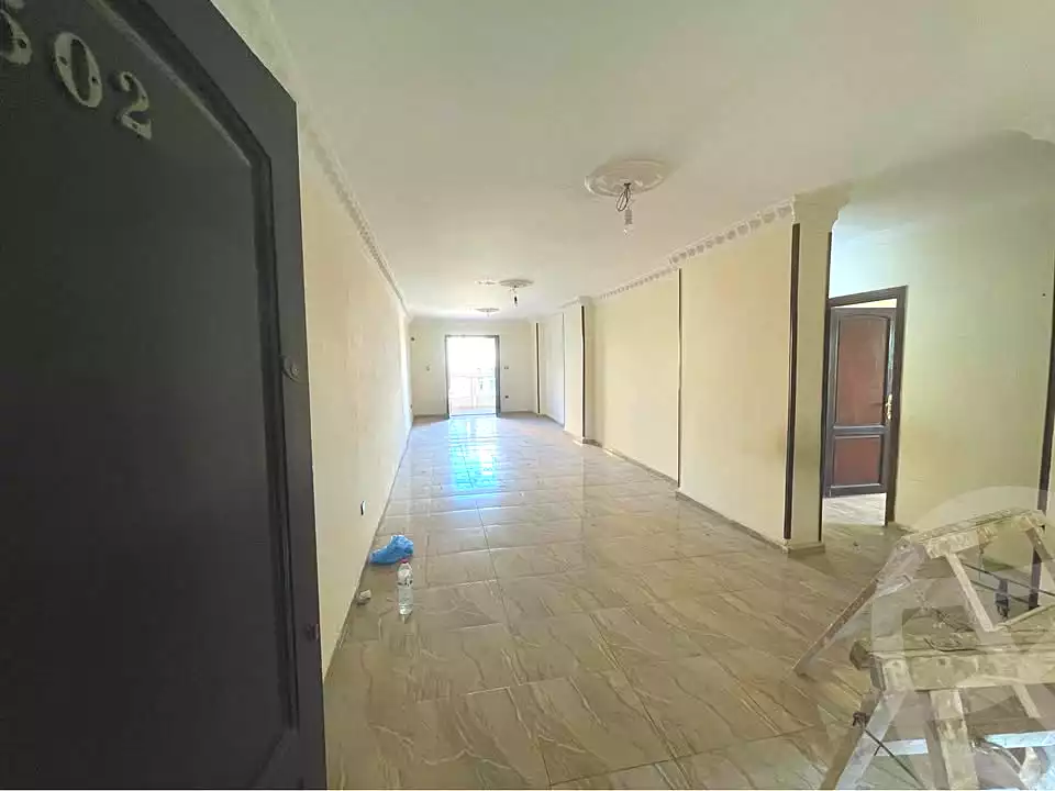 https://aqarmap.com.eg/ar/listing/6716866-for-rent-alexandria-moharram-bey-kanal-al-mahmoudeya-al-bahri-st