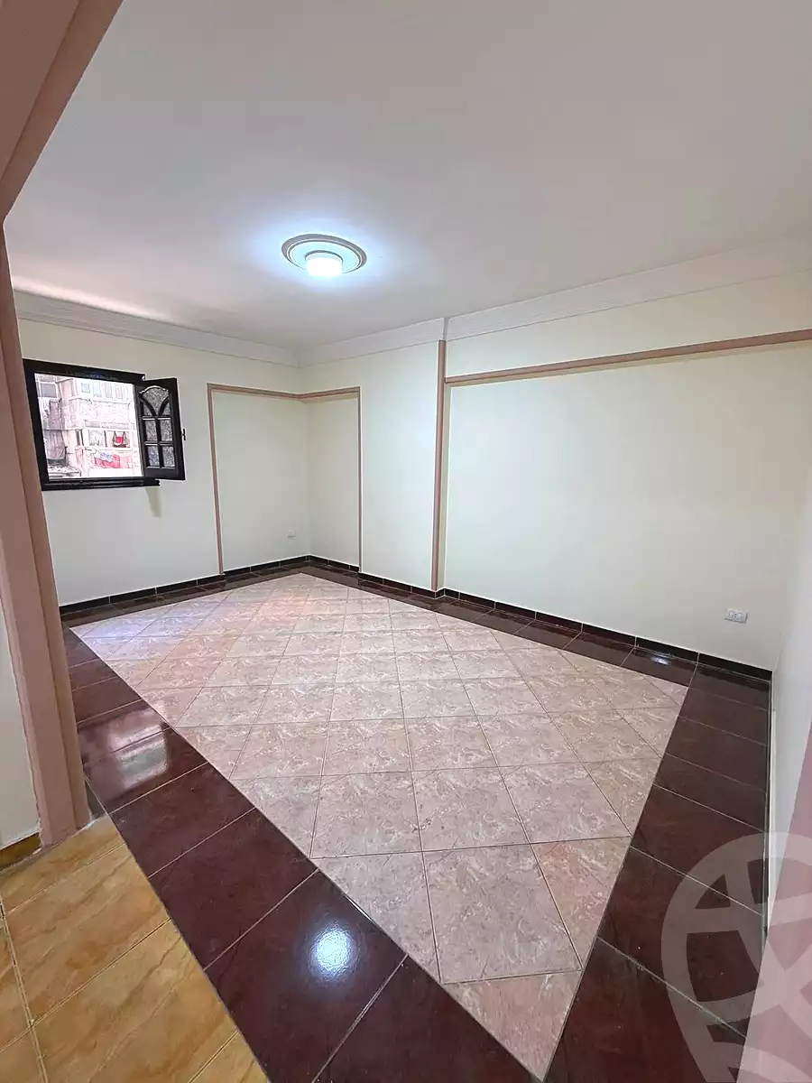 https://aqarmap.com.eg/ar/listing/6717321-for-sale-alexandria-miami-shr-jml-bd-lnsr