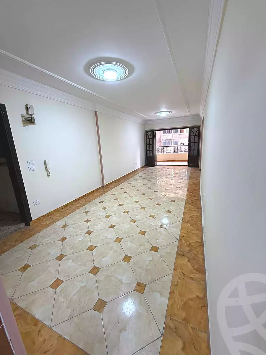 https://aqarmap.com.eg/ar/listing/6717321-for-sale-alexandria-miami-shr-jml-bd-lnsr