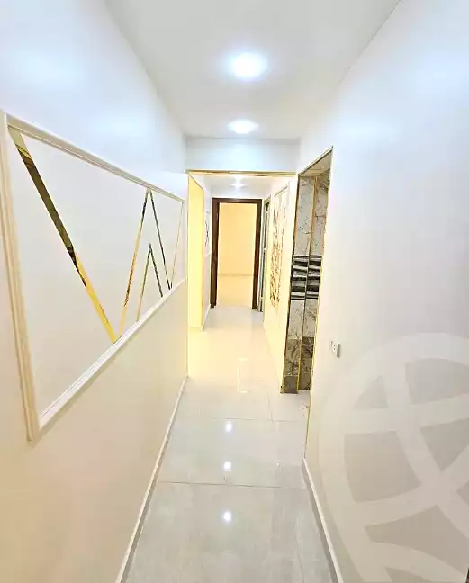 https://aqarmap.com.eg/ar/listing/6717632-for-sale-alexandria-miami-el-gaish-rd-st