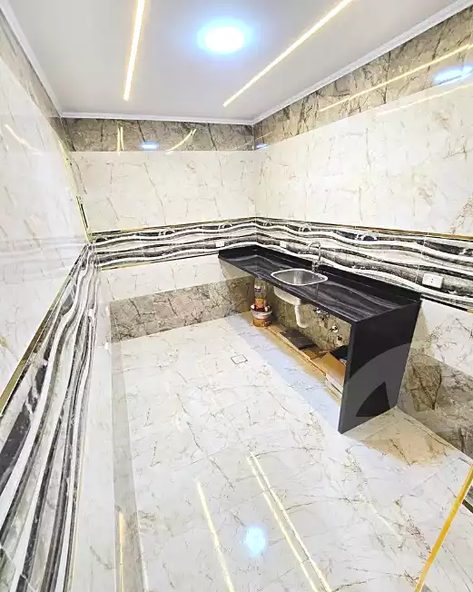 https://aqarmap.com.eg/ar/listing/6717632-for-sale-alexandria-miami-el-gaish-rd-st