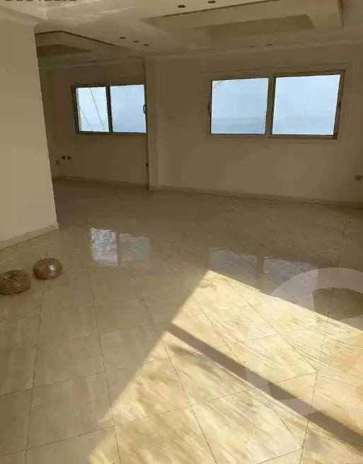 https://aqarmap.com.eg/en/listing/6717855-for-rent-alexandria-ganaklis-shr-mrtdy-bsh