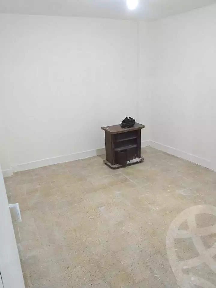 https://aqarmap.com.eg/ar/listing/6718282-for-sale-alexandria-miami-shr-jml-bd-lnsr