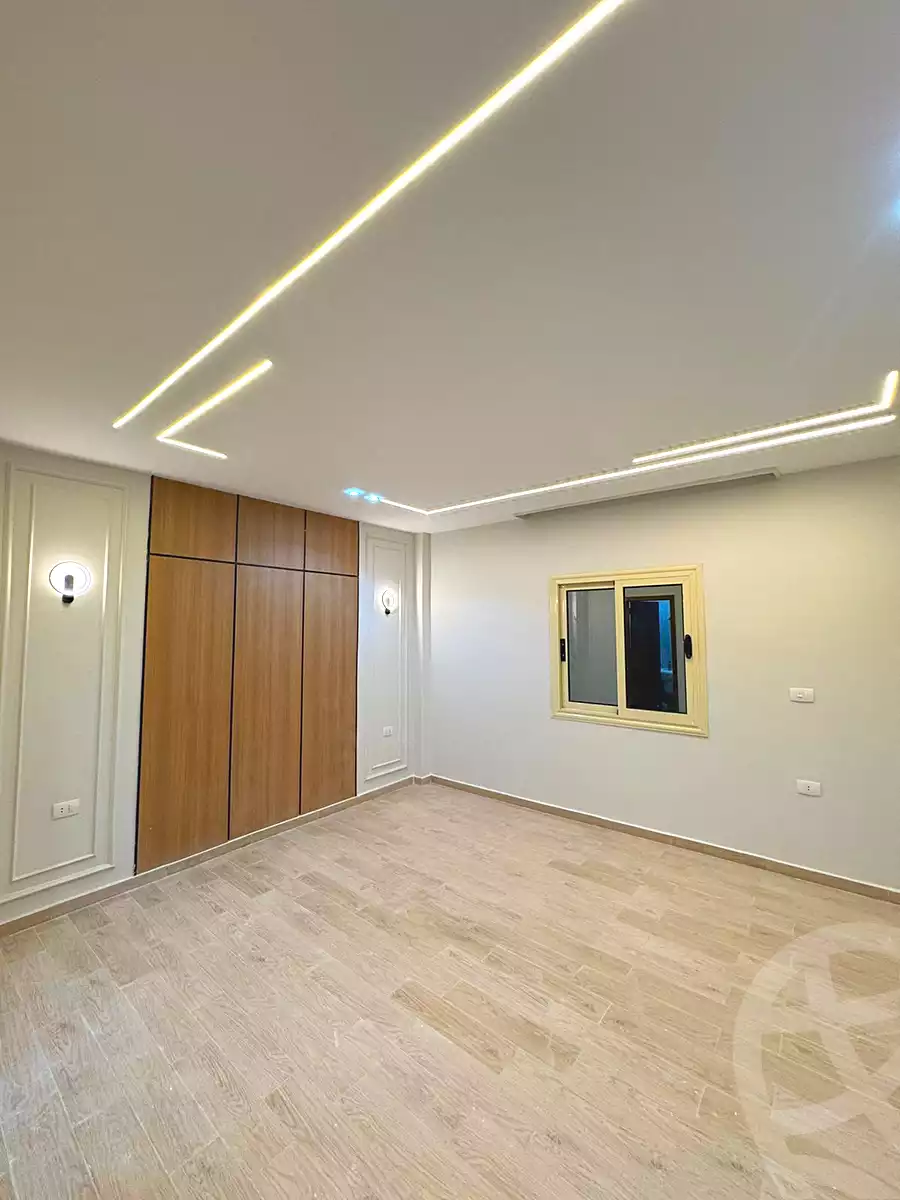 https://aqarmap.com.eg/ar/listing/6718321-for-sale-cairo-6th-of-october-el-ahyaa-neighborhood-3rd-al-hay-al-thalith-st